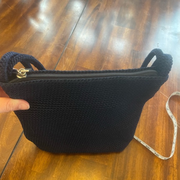The SAK navy woven crochet knit shoulder bag purse excellent condition - Picture 9 of 9